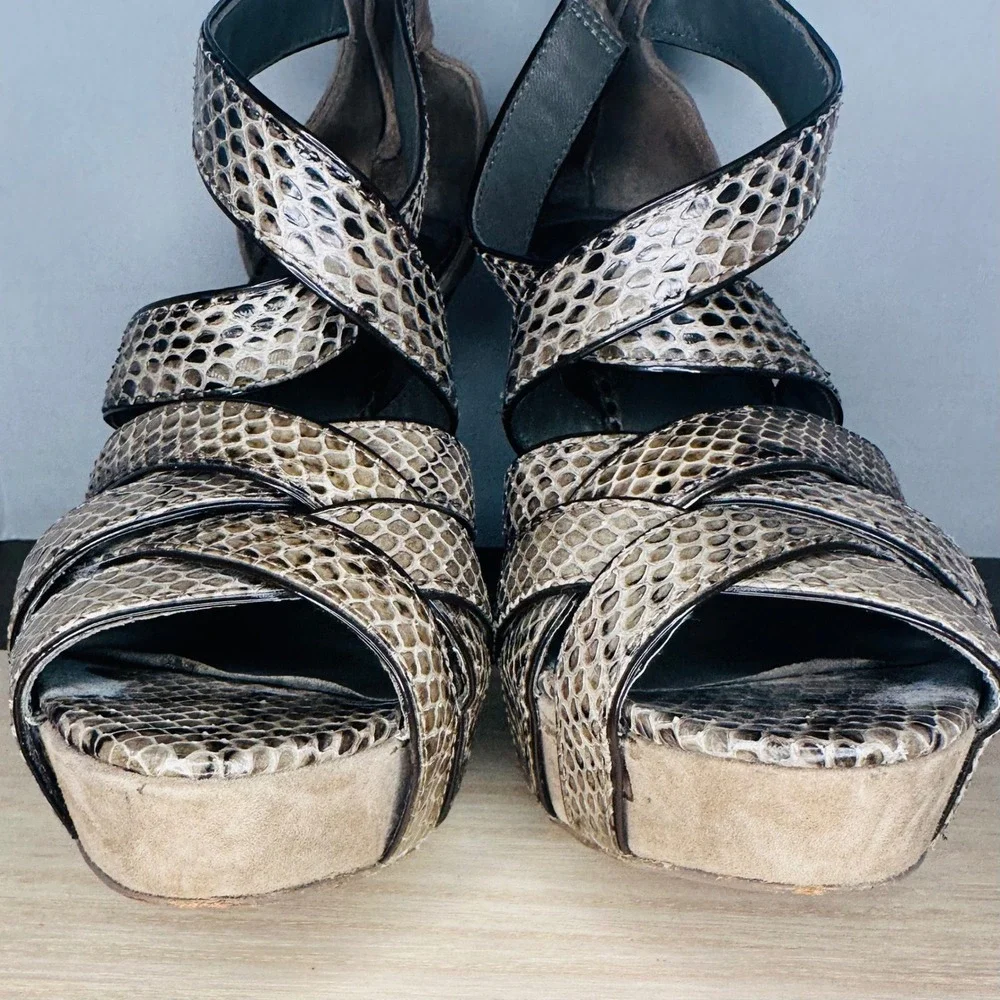 Tory Burch Venice Snakeskin Suede Platform Strappy‎ Heels Tan Brown 7.5M Exotic